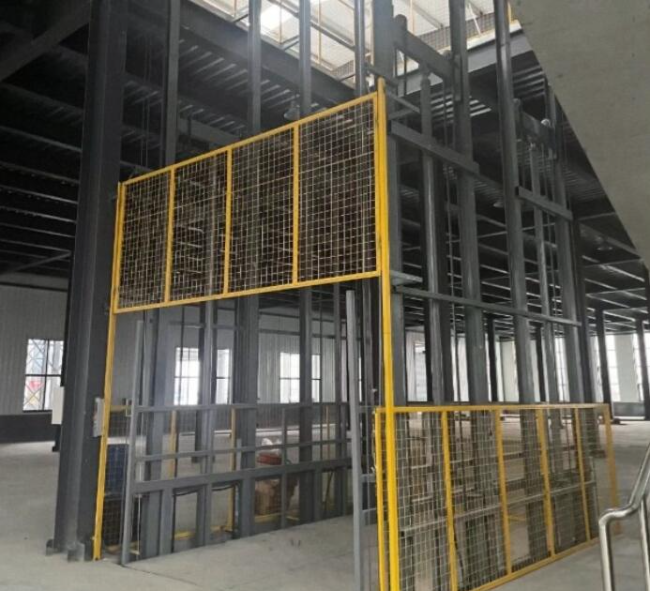 工农请详细介绍一下货梯安装在室外的维护方法